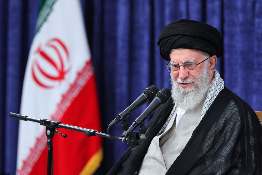 كلمة الإمام الخامنئي في لقاء مع كبار مسؤولي السلطة القضائية