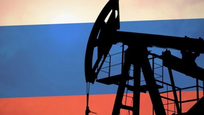روسيا تخطّط لخفض إنتاج النفط الشهر المقبل