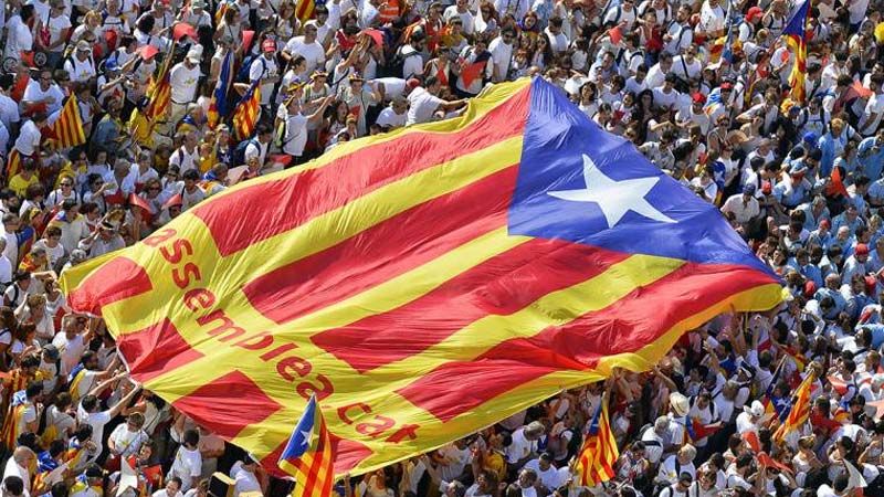 كتالونيا الى الواجهة مجدّدًا والاحتجاجات تجتاح برشلونة