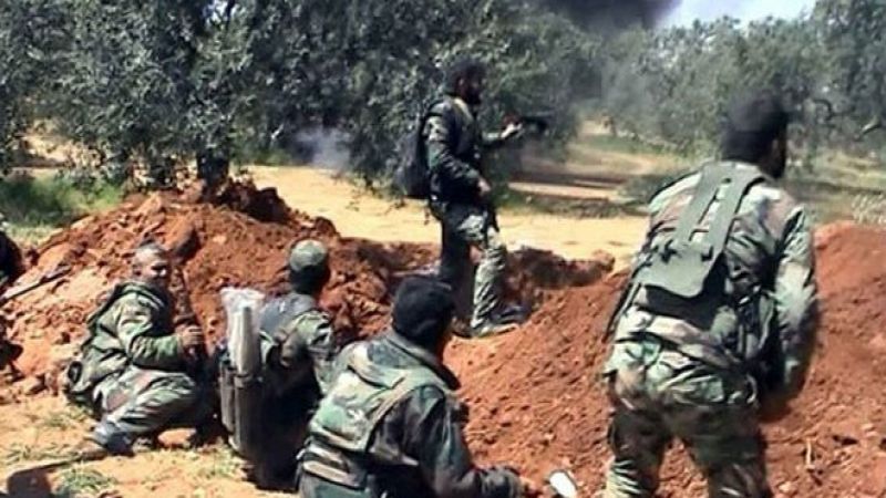 الجيش السوري يستهدف المجموعات الارهابية في مدينة مرك بحماه