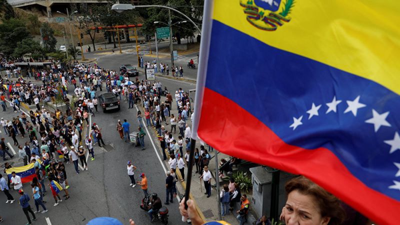 فنزويلا تمنع برلمانيين أوروببين مناصرين للانقلاب من دخول البلاد