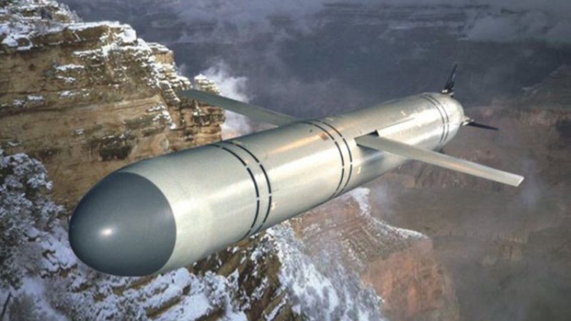 أدميرال روسي: البحرية الروسية قادرة على إطلاق 40 صاروخ "تسيركون" دفعة واحدة على أهداف أميركية