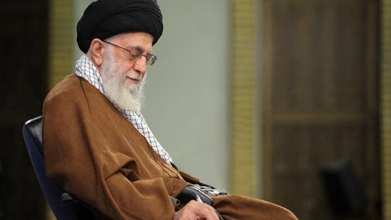 الإمام الخامنئي يدعو المسؤولين الإيرانيين إلى متابعة خسائر السيول في شيراز