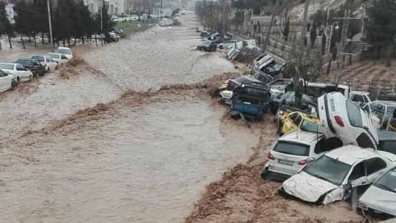 ارتفاع عدد قتلى الفيضانات في إيران