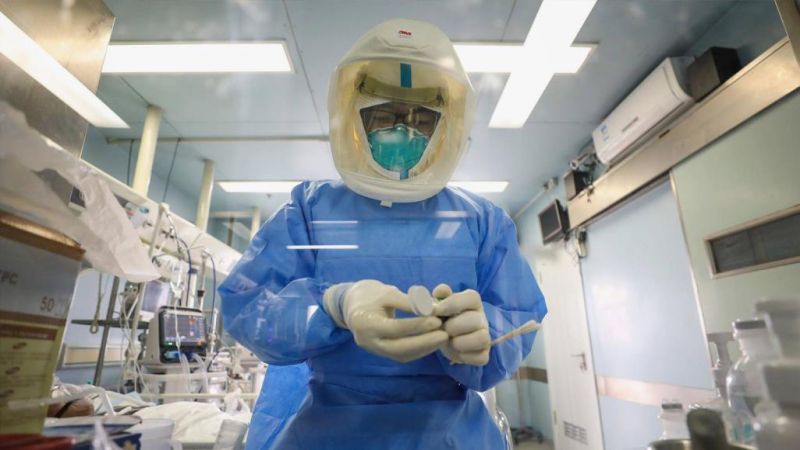 رئيس جامعة الطب في مدينة قم يعلن السيطرة على انتشار فيروس "كورونا"