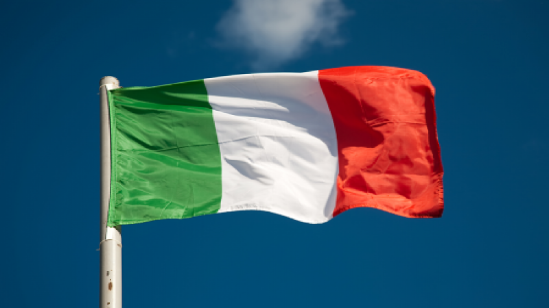 إيطاليا تسجل 1444 إصابة جديدة بفيروس كورونا ليرتفع الإجمالي إلى 214457