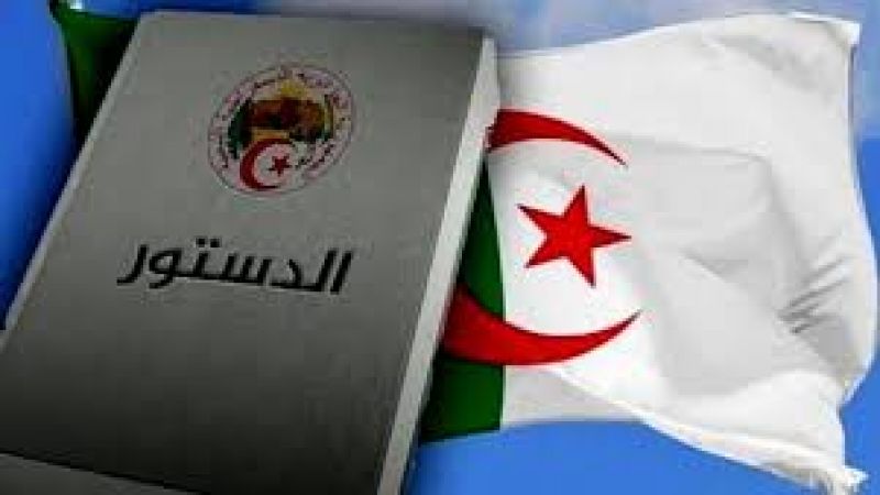 جدل بشأن مسودة الدستور  في الجزائر وتوقيت طرحها