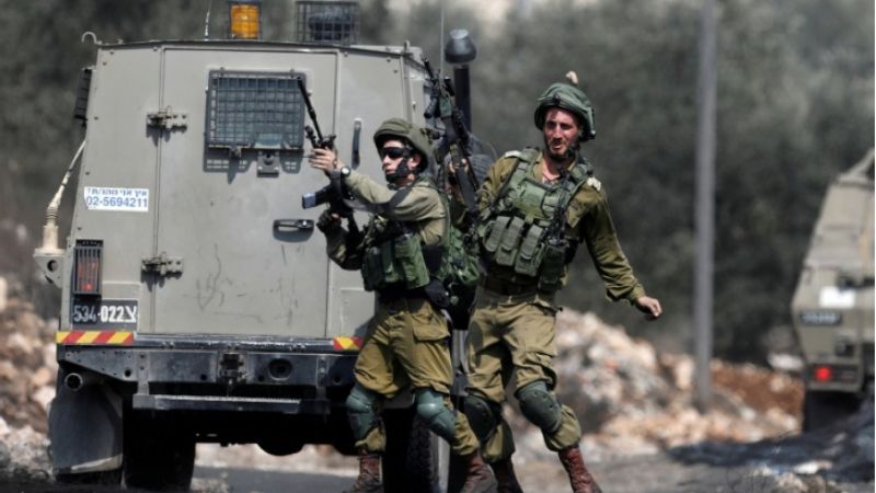 الاحتلال يعتقل 17 فلسطينيا من الضفة الغربية بينهم شقيقان وأب ونجله