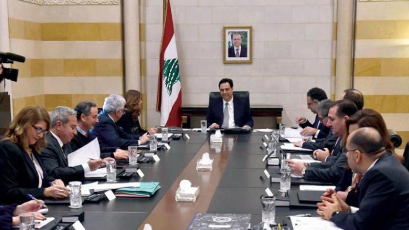 الرئيس دياب: جهات خارجية تُحاصر اللبنانيين
