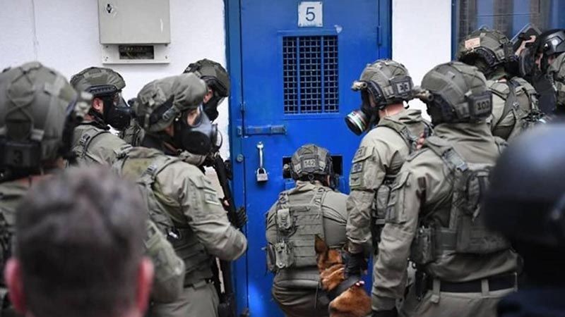 الاحتلال يعتقل 2330 فلسطينيًا في النصف الأول من العام الجاري