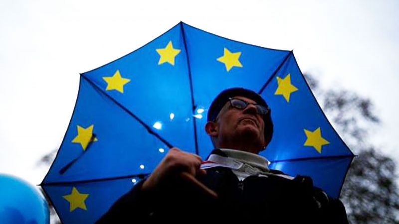 أوروبا "المؤمركة" تتدحرج نحو الافلاس والفوضى
