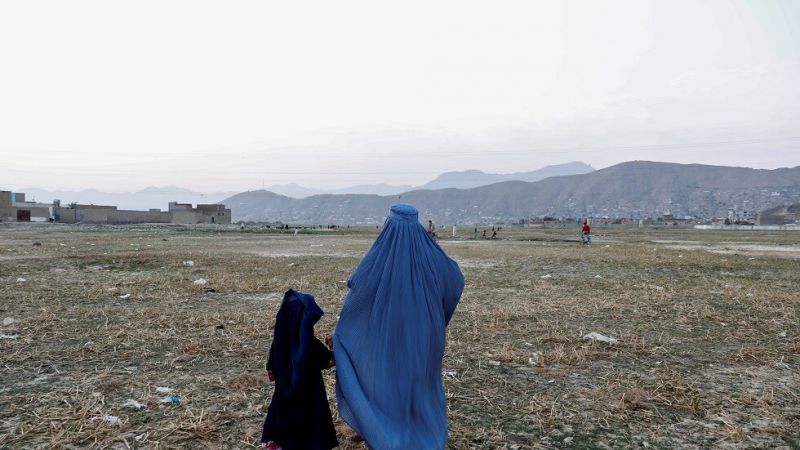 أفغانية تنتقم لوالديْها بعدما أعدمتهما "طالبان" 