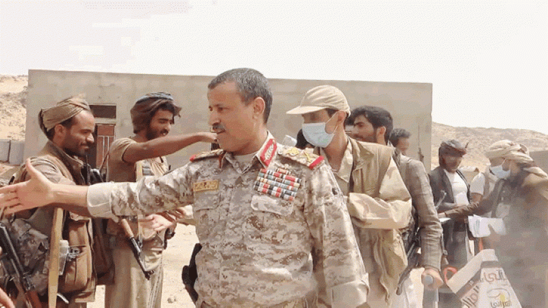 وزير الدفاع اليمني حذر تحالف العدوان من الانتقال إلى مرحلة "الوجع الكبير"