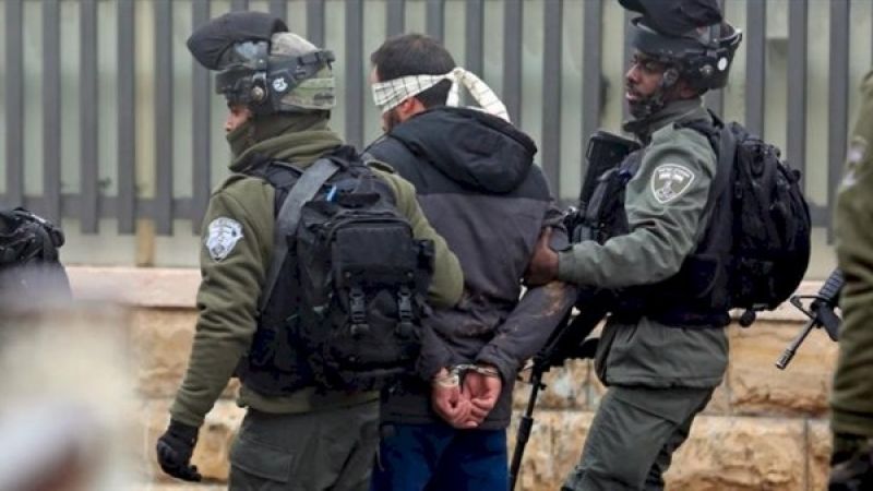 الاحتلال اعتقل 10 فلسطينيين من الضفة بينهم صحافي ومُخرج فني