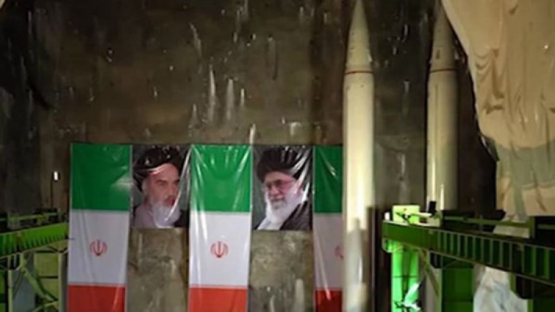 إيران تُزيح الستار عن منظومة صاروخية جديدة
