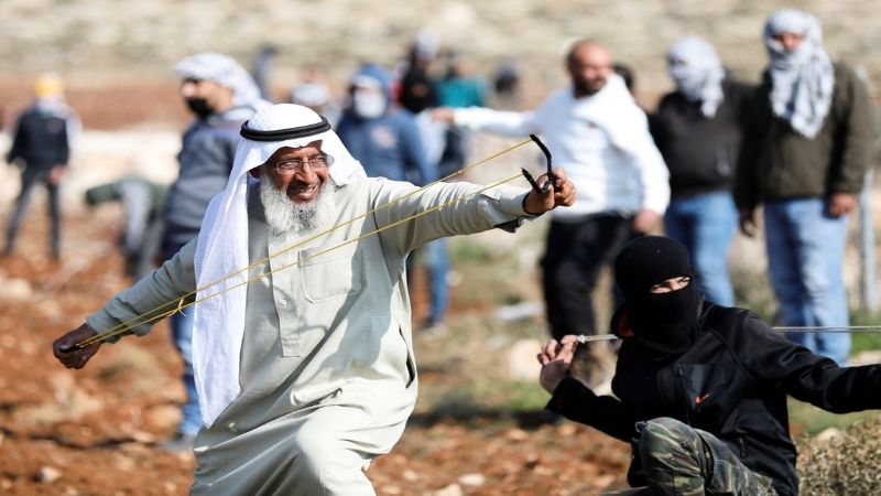 حتى المسنّ الفلسطيني سعيد أبو غرمة أمسى معتقلًا!