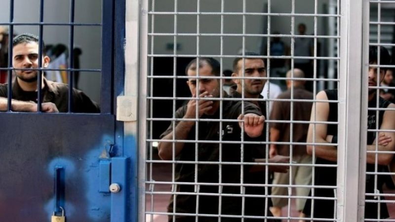 "كورونا" ينتشر بين الأسرى  الفلسطينيين في سجن "ريمون"