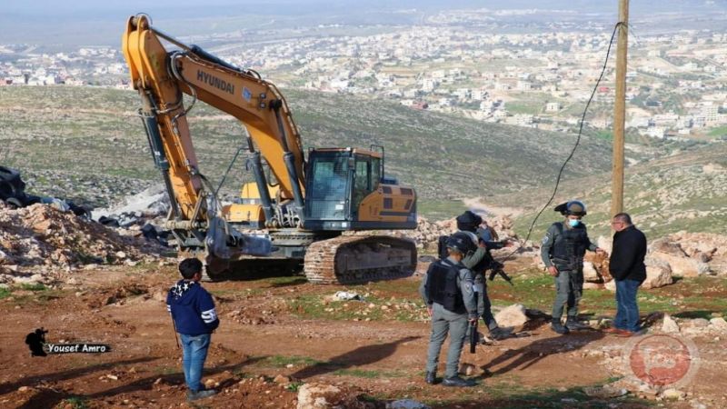 فلسطين المحتلة: الإحتلال يهدم منزلًا ويدمر شبكة كهرباء في بيت عوا