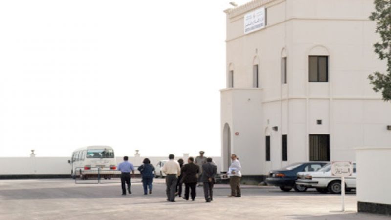البحرين: لا اتصالات بين معتقلي سجن جوّ وعائلاتهم