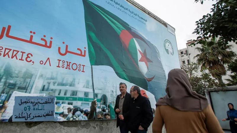 الجزائريون ينتخبون اليوم برلمانهم وفق نظام اقتراع جديد