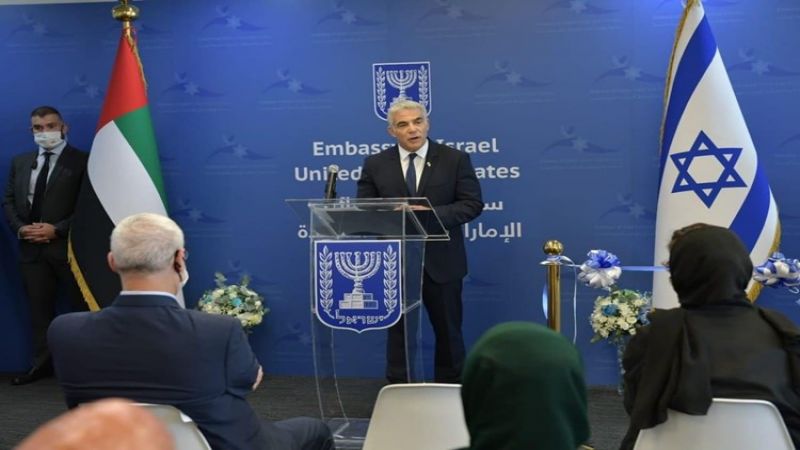 وزير خارجية العدو يفتتح في الإمارات أوّل سفارة لبلاده في الخليج