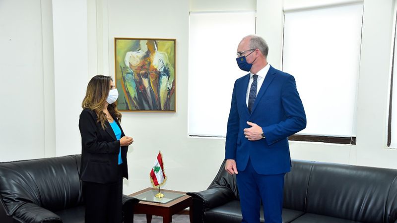 لبنان: عكر استقبلت وزير الخارجية الإيرلندي وبحثا سبل تطوير آليات التعاون في المجالات كافة