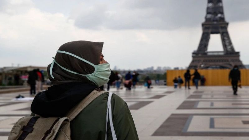 معركة الحجاب في أوروبا.. تمييز وانتهاك فاقع لمظاهر الإسلام