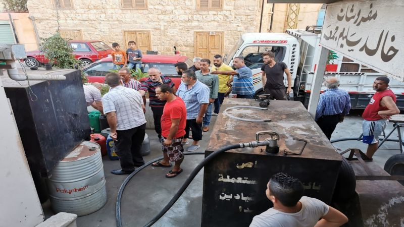 لبنان: حزب الله يوزع الدفعة الرابعة من المازوت مجانًا في صيدا ويسلم صيادي الأسماك الكمية الأولى بالسعر المدعوم