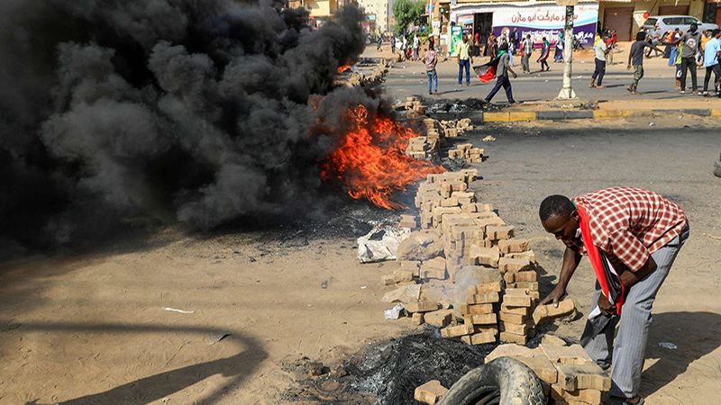السودان: تصعيد في الشارع بعد الانقلاب