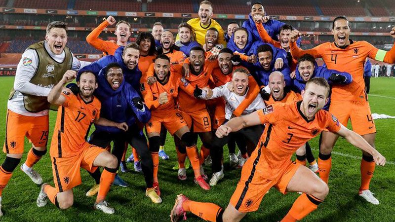 هولندا والأرجنتين إلى نهائيات كأس العالم 