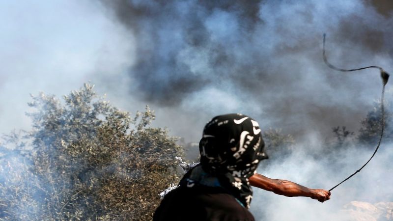 الهلال الأحمر الفلسطيني: 3 إصابات بالرصاص الحي و10 بالرصاص المطاطي باعتداءات الاحتلال في بُرقة