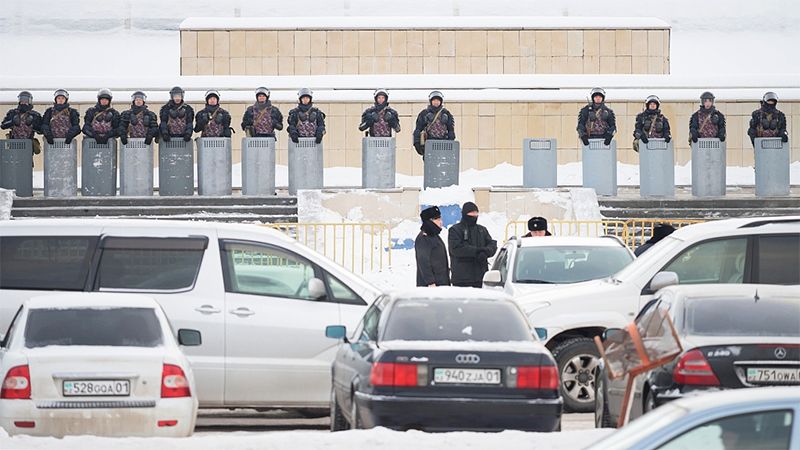كازاخستان: مقتل 26 مسلّحًا واعتقال الآلاف
