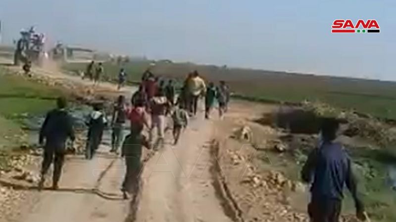 أهالي قرية تل ذهب بالقامشلي يطردون رتلاً للإحتلال الأمريكي بمساندة حاجز للجيش السوري
