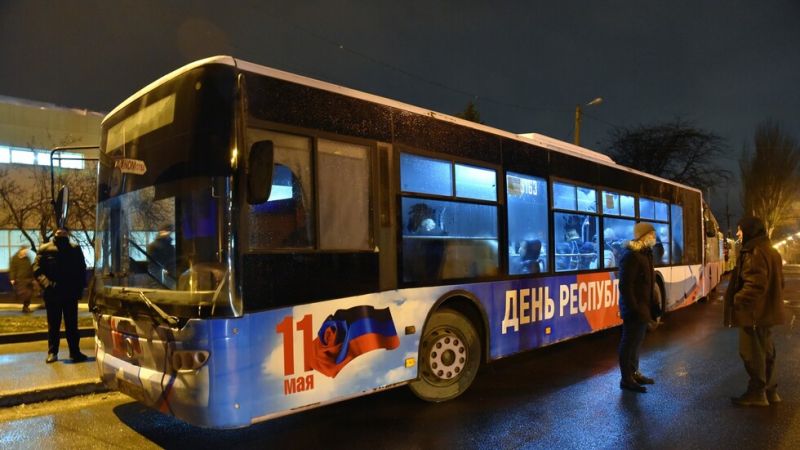 إيقاف حركة المواصلات العامة في دونيتسك وتحويل الحافلات لإجلاء السكان إلى روسيا