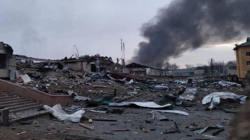 هل قصفت روسيا معسكرا غرب أوكرانيا يضم مدربين من &quot;الناتو&quot;؟