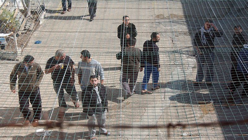 نادي الأسير الفلسطيني: قرار الأسرى بالإضراب عن الطعام أصبح حتميًّا