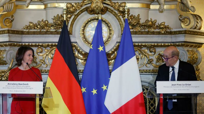 أوروبا تصعّد سياسة طرد الدبلوماسيين الروس وموسكو تتوعّد بالرد