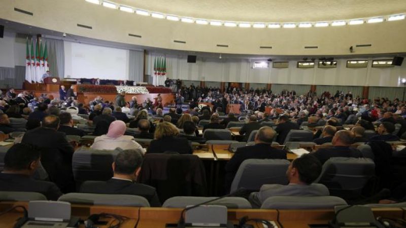 الجزائر: مسوَّدة قانون لتجريم التطبيع مع الكيان الصهيوني