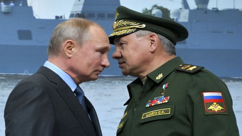 وزير الدفاع الروسي يبلغ بوتين بتحرير أراضي لوغانسك بالكامل