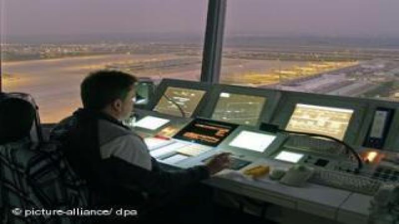 لبنان| المراقبون الجويون: للتوقف عن العمل ليلًا اعتبارًا من أول ٱب