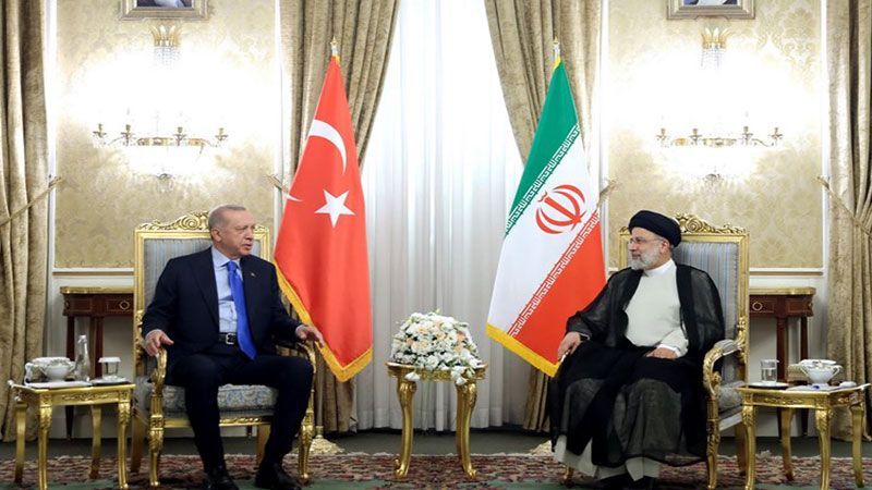 الرئيس الإيراني لدى إستقباله أردوغان: لزيادة التبادل التجاري مع تركيا إلى 30 مليار دولار
