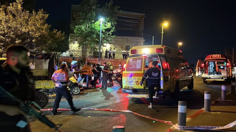 عملية بطولية في القدس تستهدف حافلة للصهاينة.. 9 إصابات بينها حالات خطرة