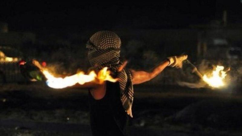 فلسطين المحتلة: شبان يلقون زجاجات حارقة تجاه مستوطنة بسجوت شرق محافظة رام الله والبيرة