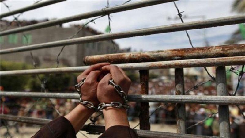 30 أسيرًا فلسطينيًا يواصلون إضرابهم لليوم الـ13 رفضًا لسياسة الاعتقال الإداري