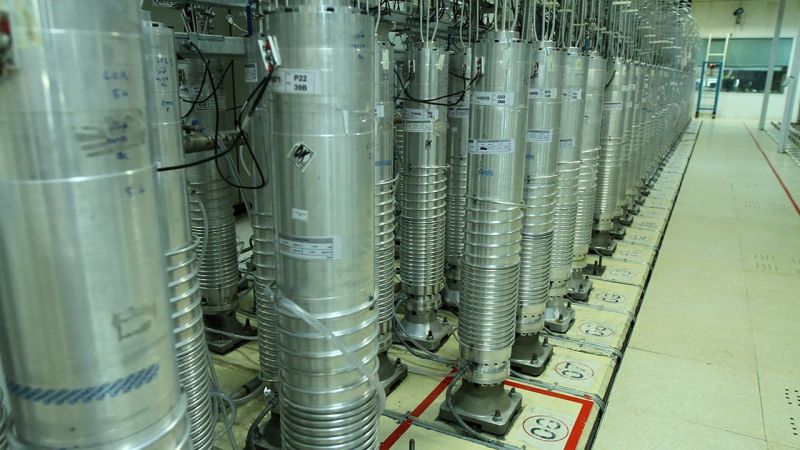 &nbsp;إيران تبدأ تخصيب اليورانيوم في ثالث سلسلة أجهزة طرد مركزي في نطنز