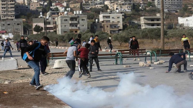 عشرات الإصابات خلال مواجهات مع الاحتلال في مدن الضفة