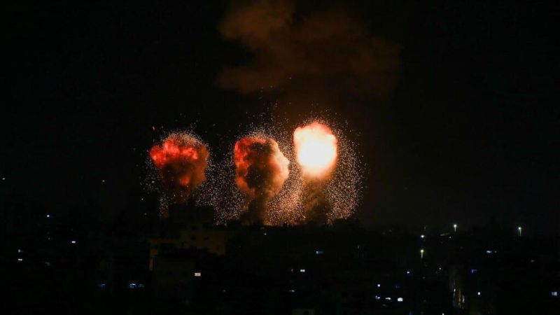 غارات جوية صهيونية ليلًا على قطاع غزة والمقاومة تتصدى