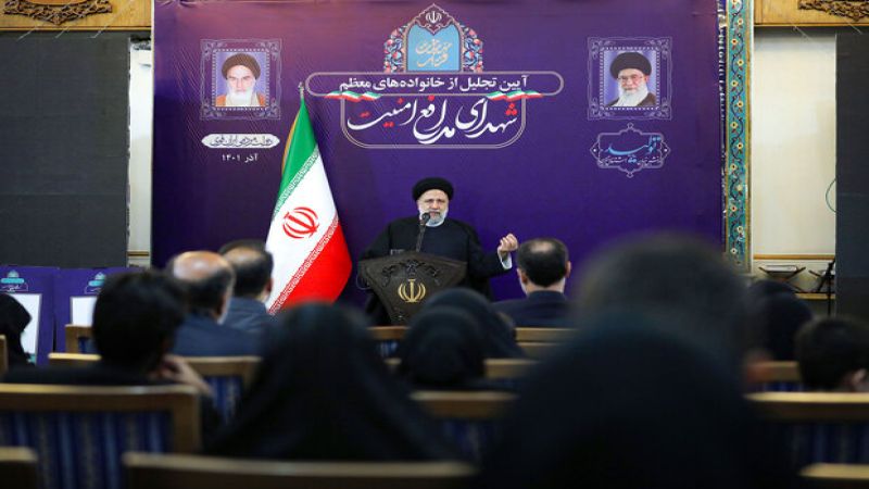 الرئيس الإيراني: العدو ينوي مهاجمة الثورة والشعب في مؤامرة جديدة