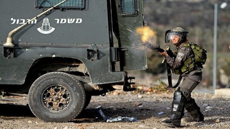 قوات الاحتلال تقتل فلسطينيًا بدم بارد وتصيب ابنه شمال شرق رام الله