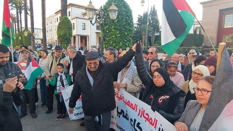 وقفة احتجاجية أمام البرلمان المغربي تنديدًا بمجازر الصهاينة
